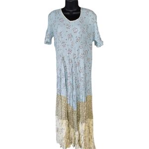Nolita NWT dress floral blue and tan, short sleeve, rayon size L